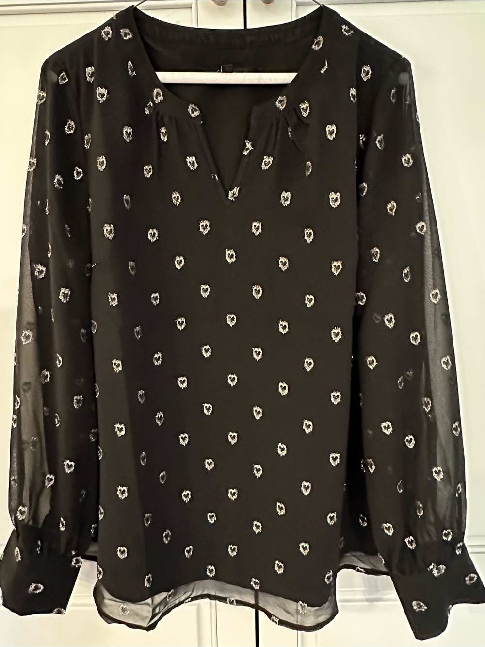 Talbots Black metallic thread Heart-Print Split-Neck Blouse. Large.